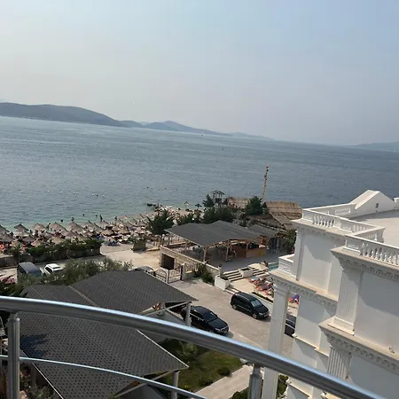 Enti - Africana Apartament *