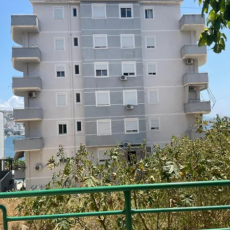Apartament Enti - Africana *