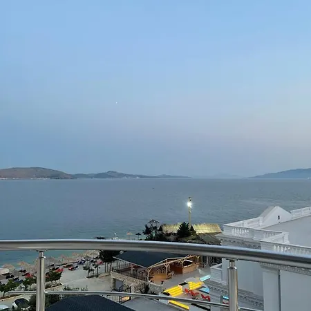Apartament Enti - Africana *