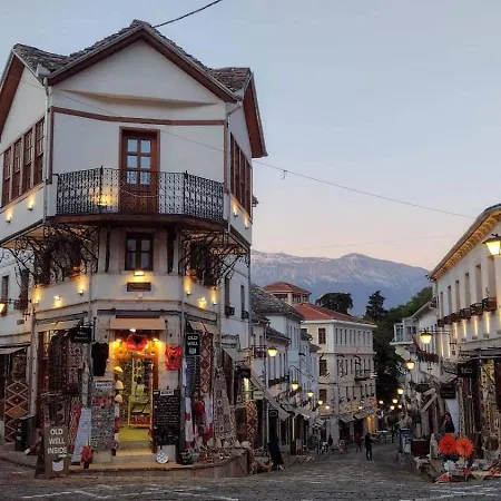 Enti - Africana Lejlighed